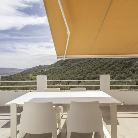 Casa Olivo Iznajar